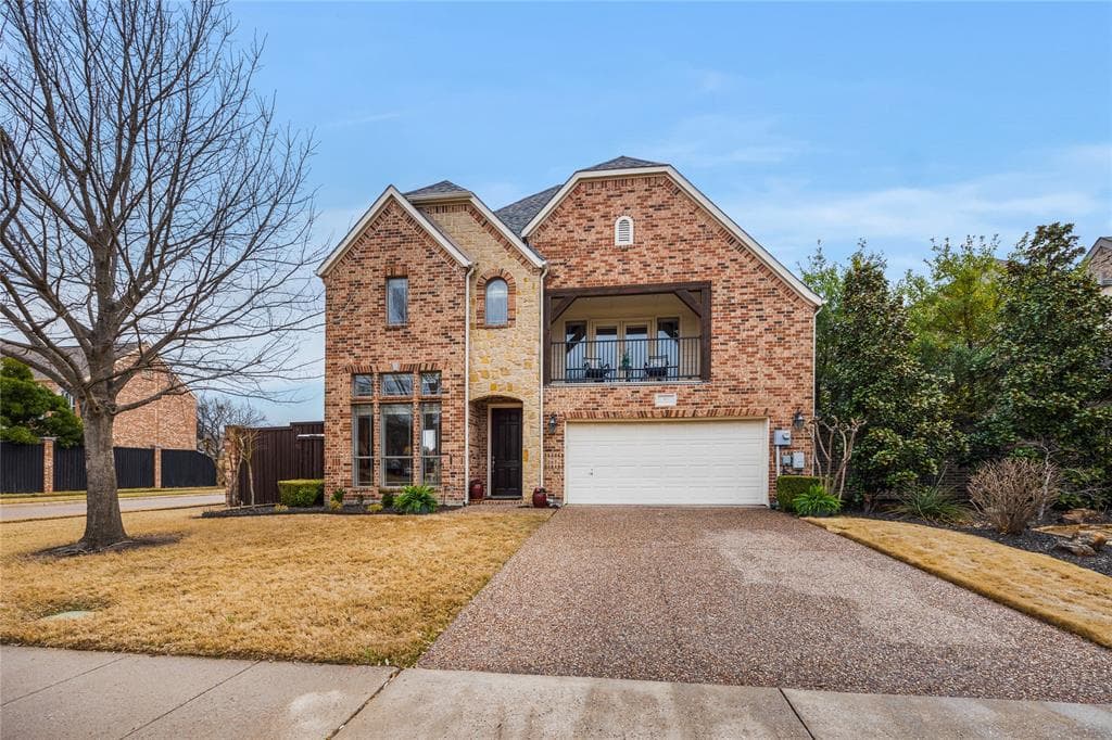 44 Emerald Pond Dr