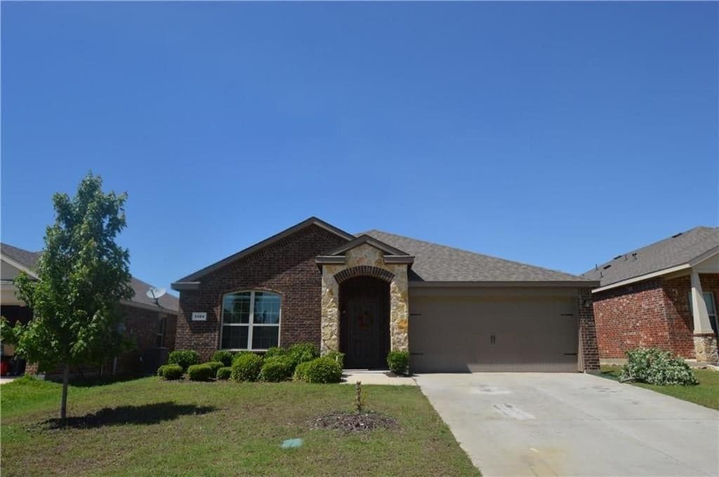 1124 Bellevue Dr