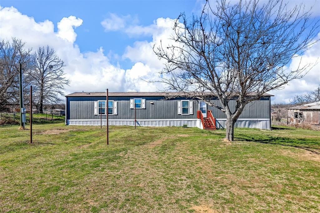 942 County Road 4764