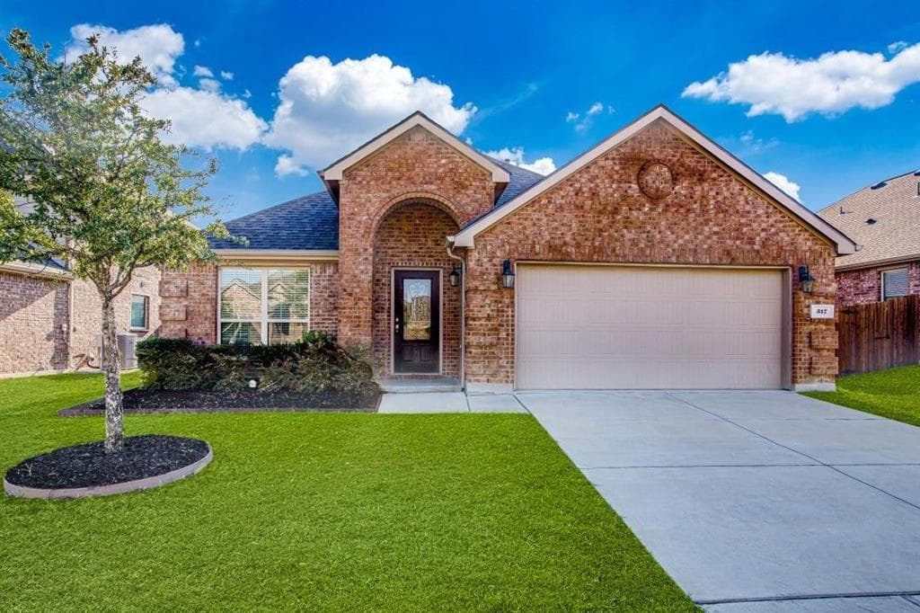 317 Rustic Oak Ln