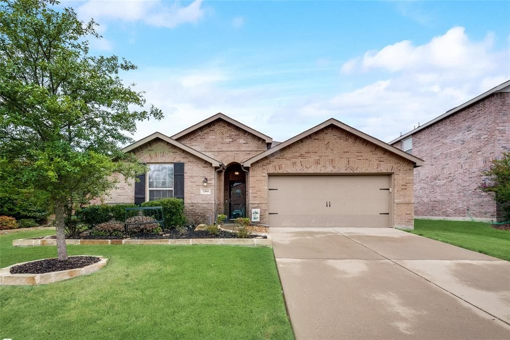 2104 Red River Rd