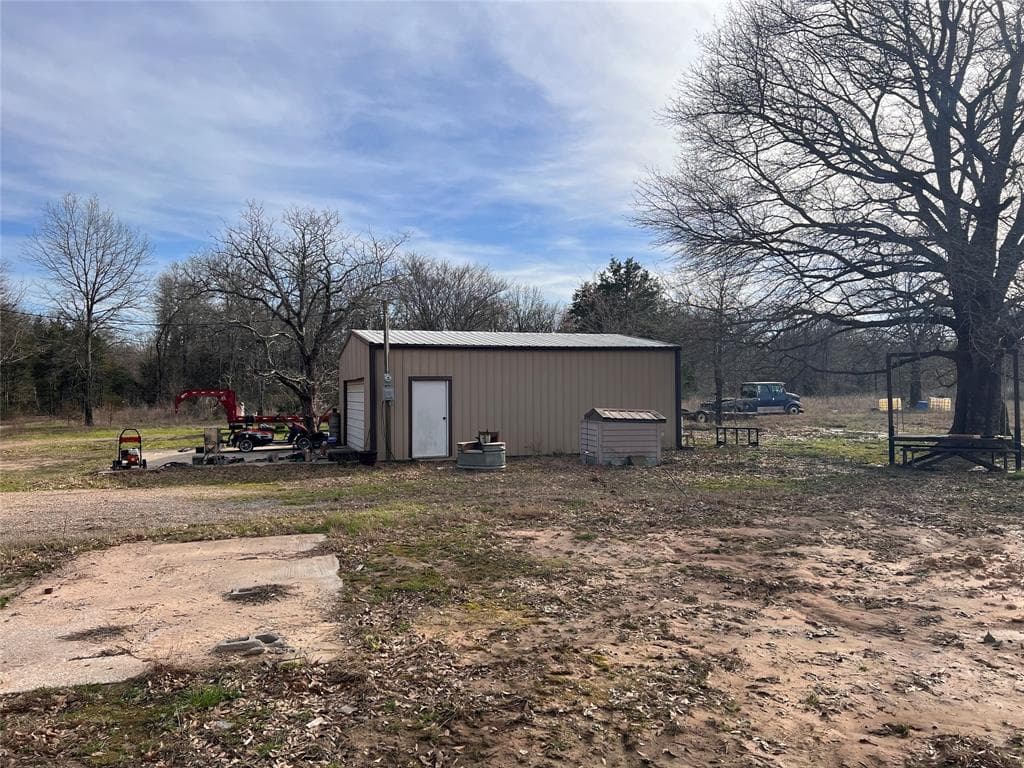566 County Road 2255