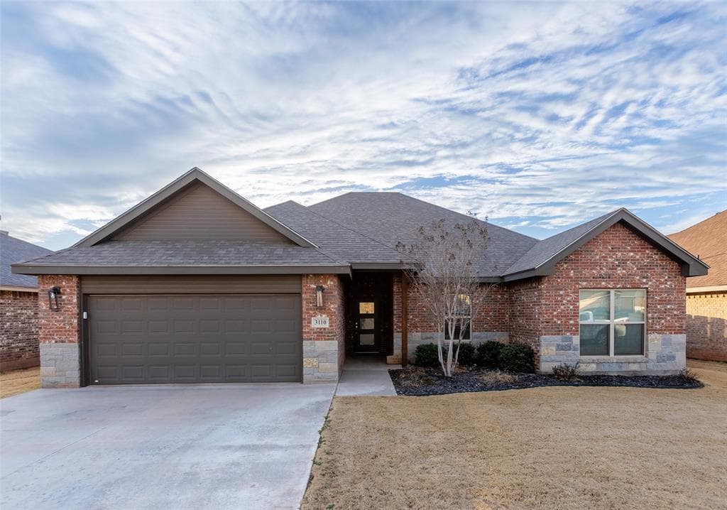 3110 Oakley