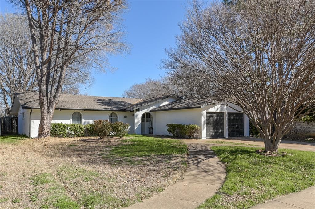 1905 Wickersham Dr