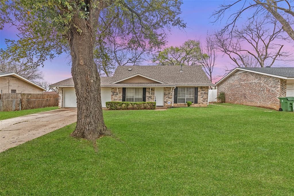 1511 Marlee Ln