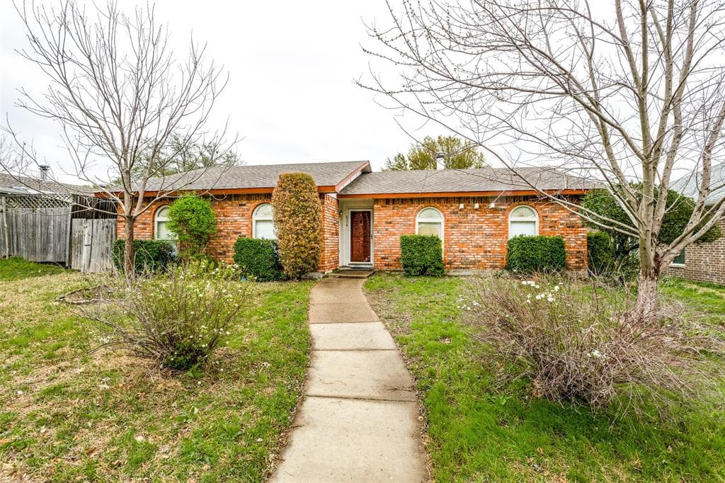 6314 Mccartney Ln