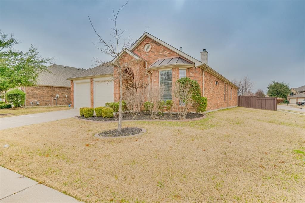2804 S Serrano