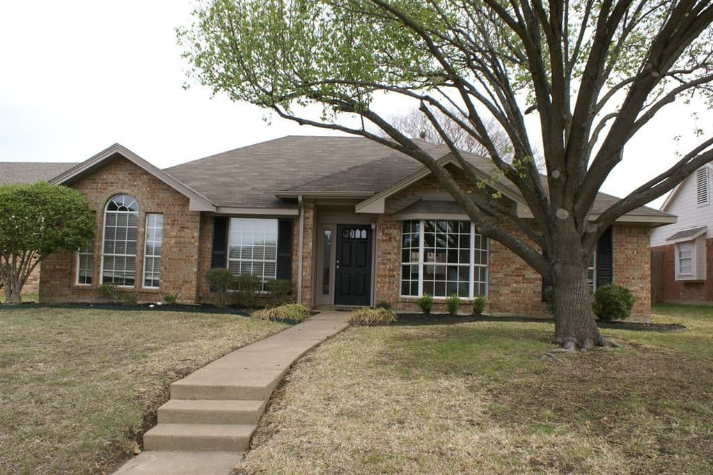 1906 Quail Hill Cir