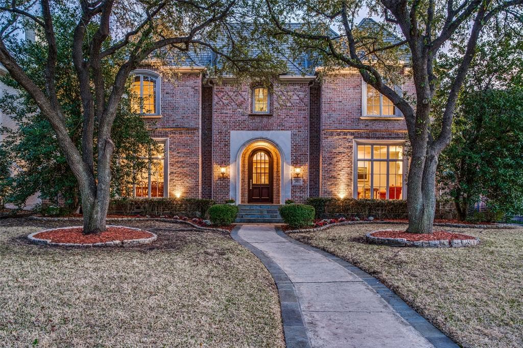3421 Bryn Mawr Dr