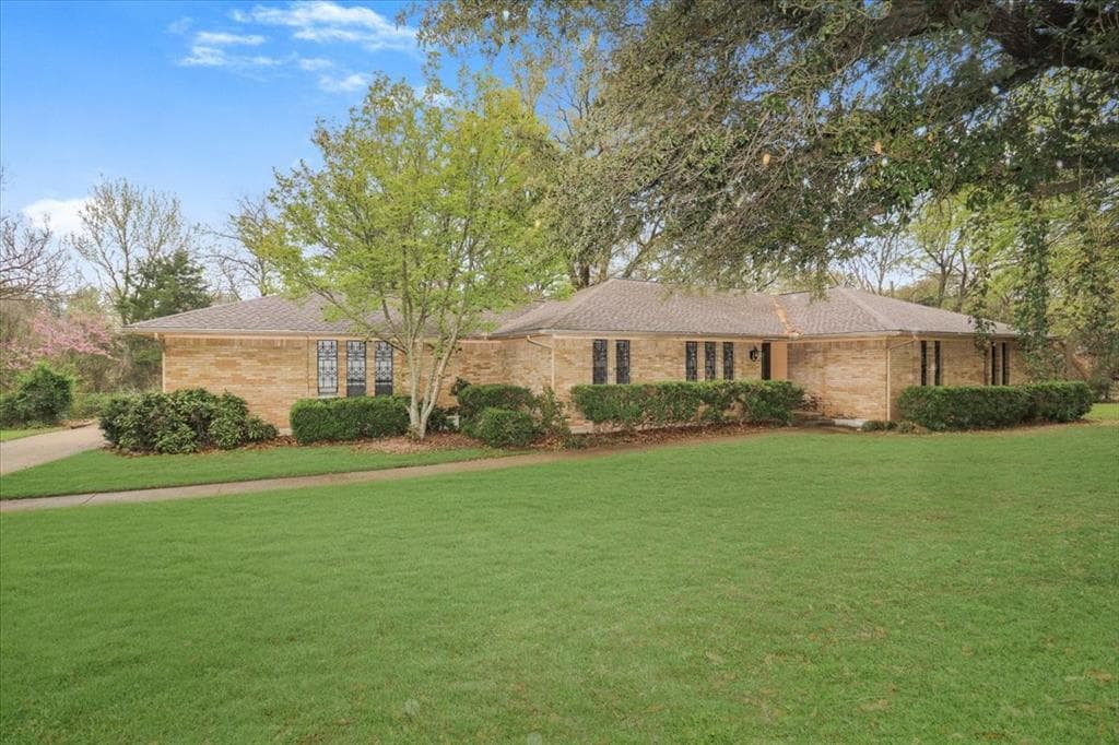 400 Spinner Rd