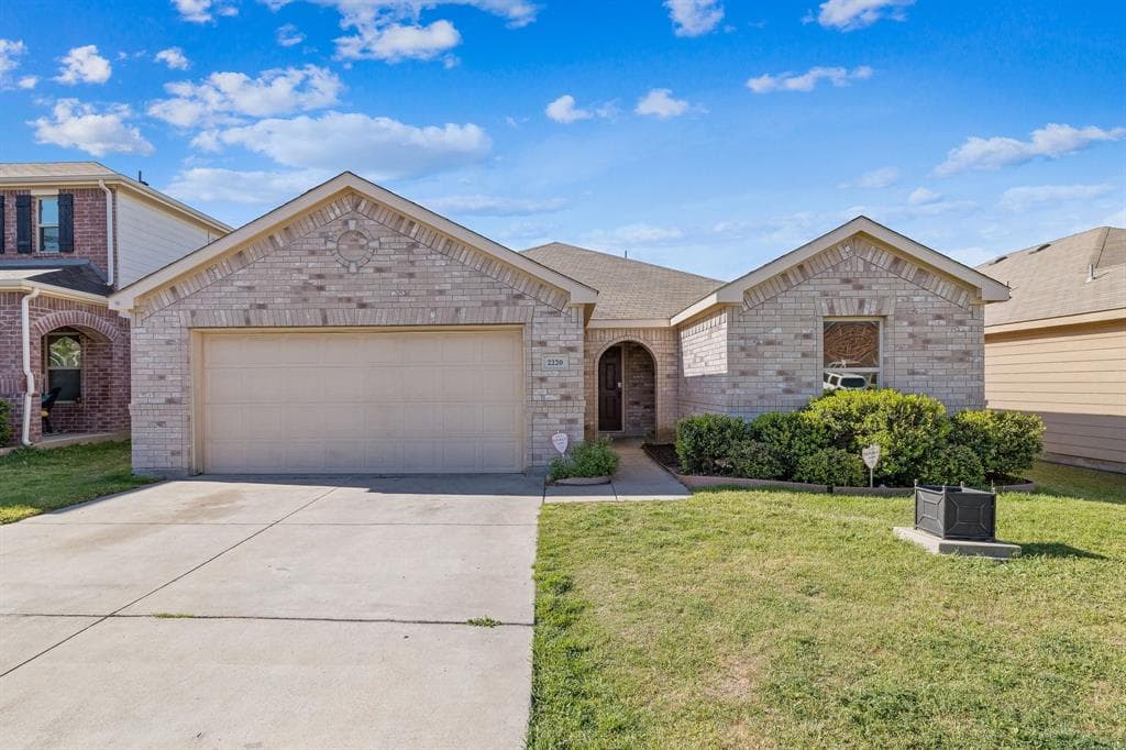 2220 Sims Dr