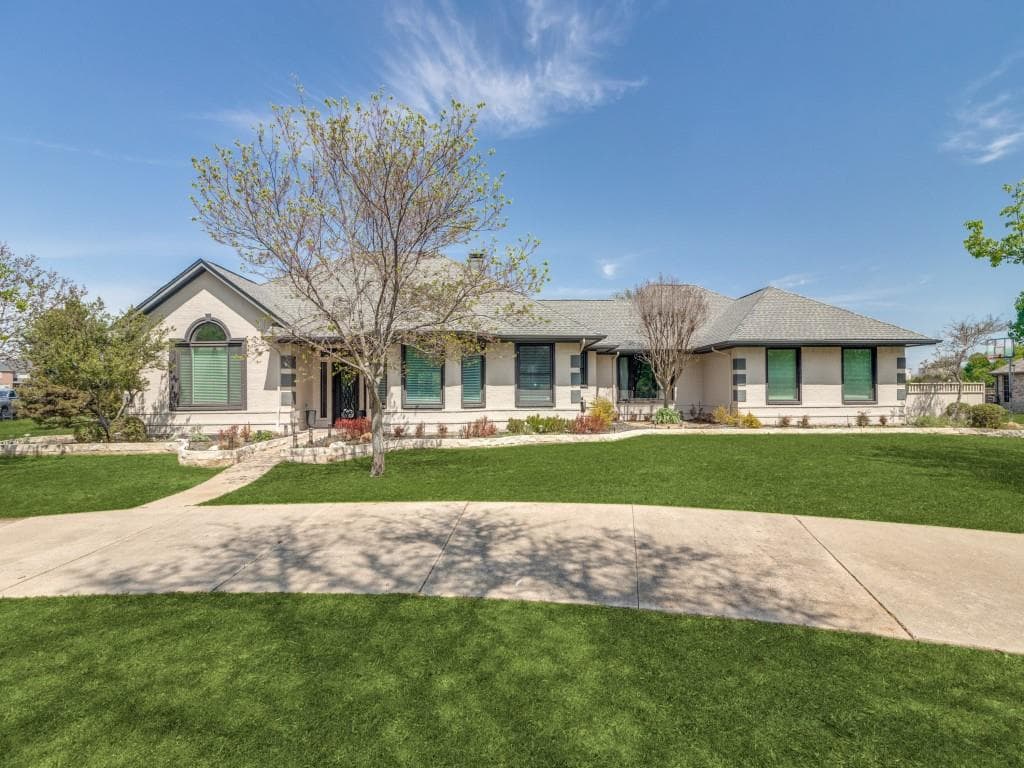 7 Meadowcreek Dr