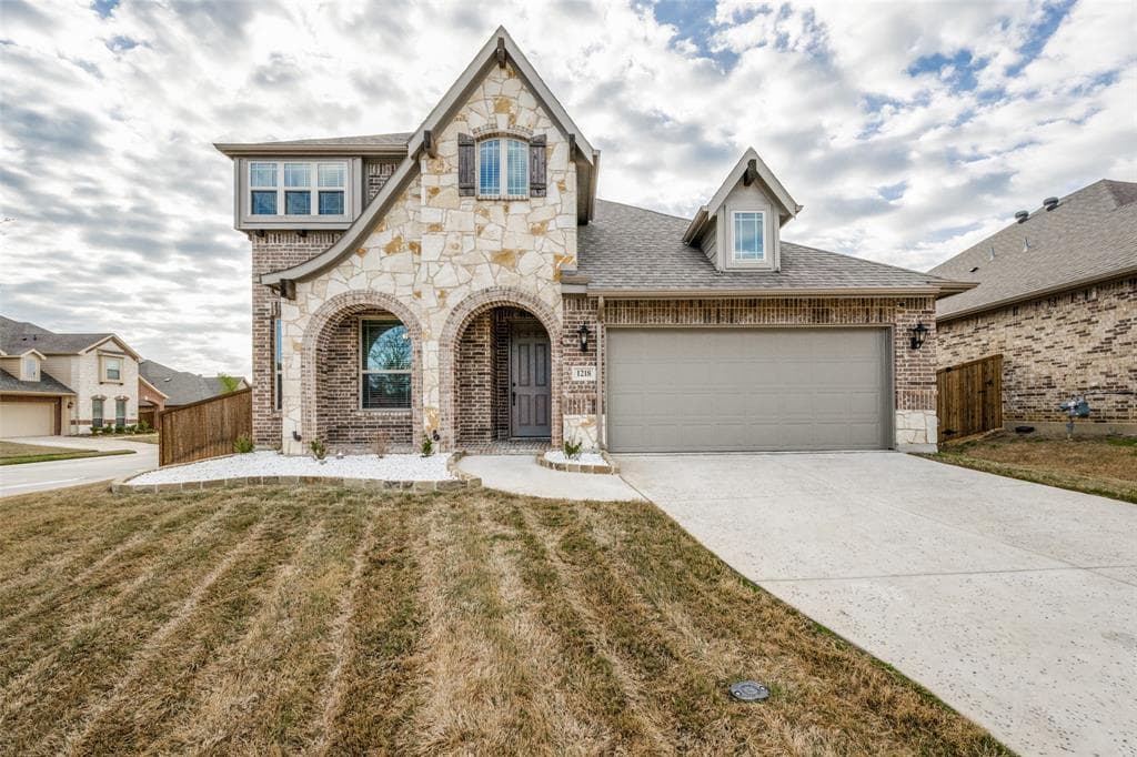 1218 Misty Ridge Dr