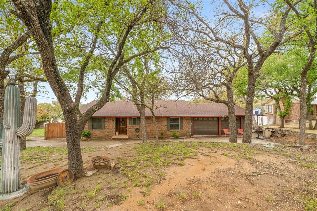 111 County Road 600