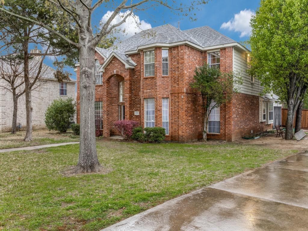 208 Sandy Creek Dr