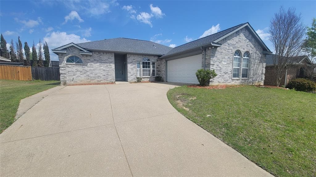 3806 Remington Ct