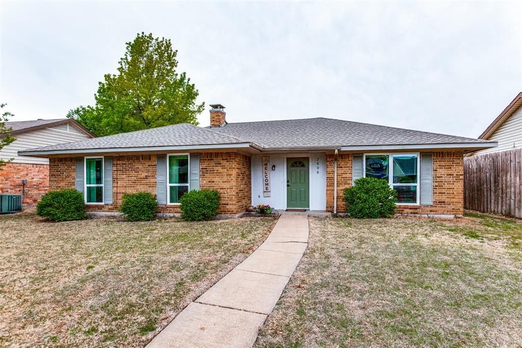 2806 Brookcrest Dr