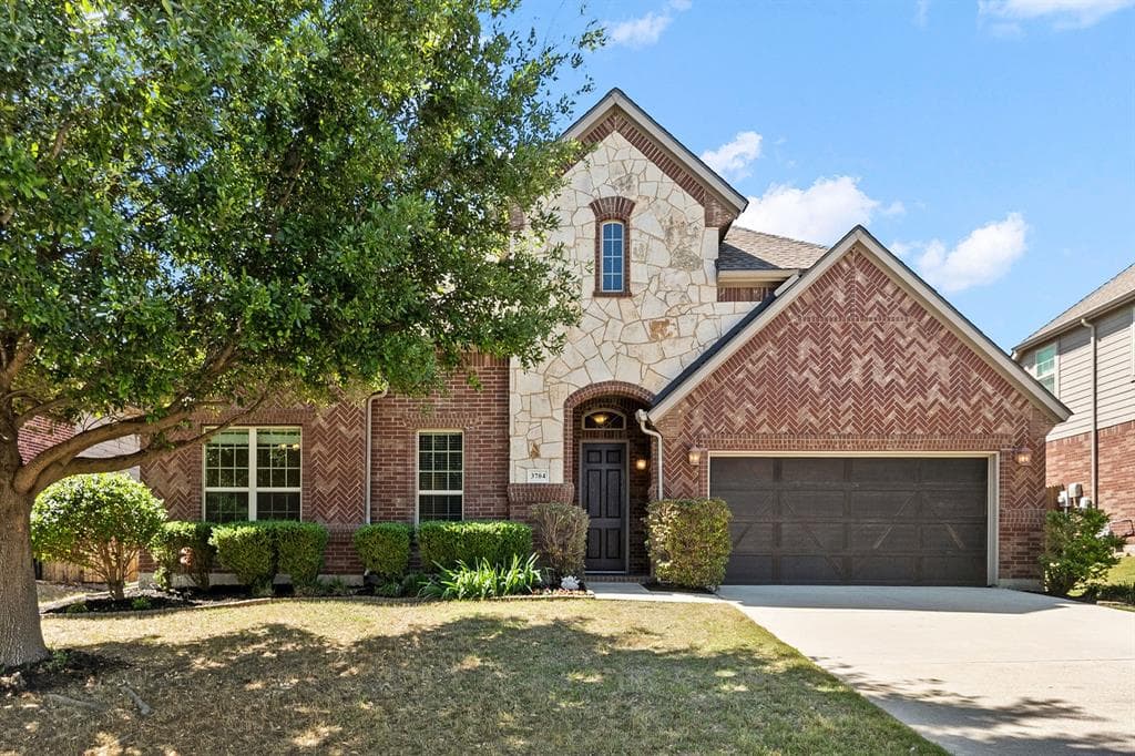 3704 Primavera Dr
