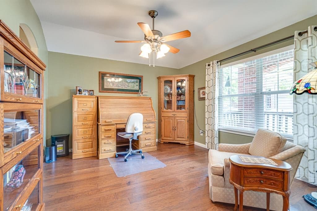 Gallery image 4