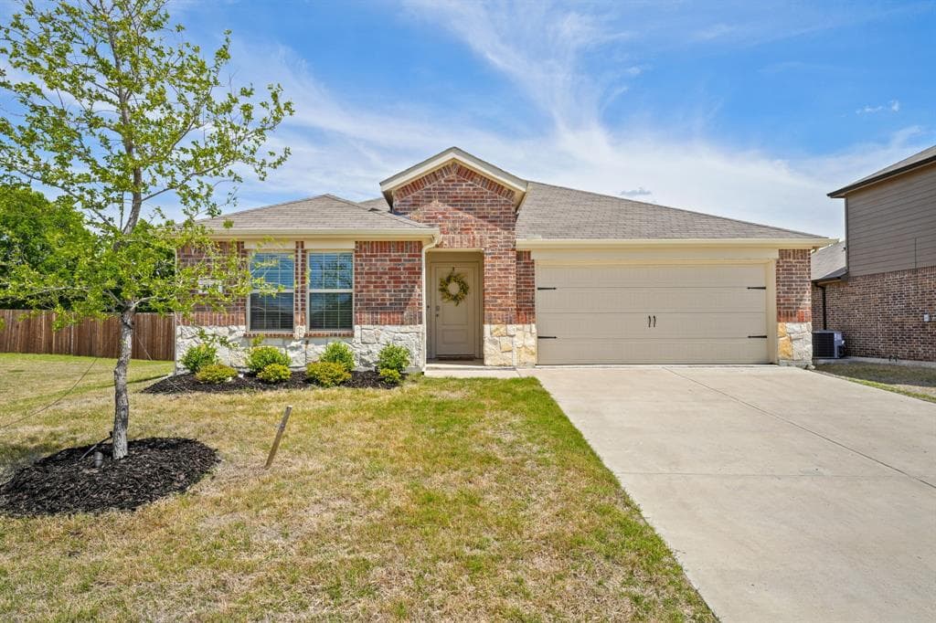 1103 Farm Ct