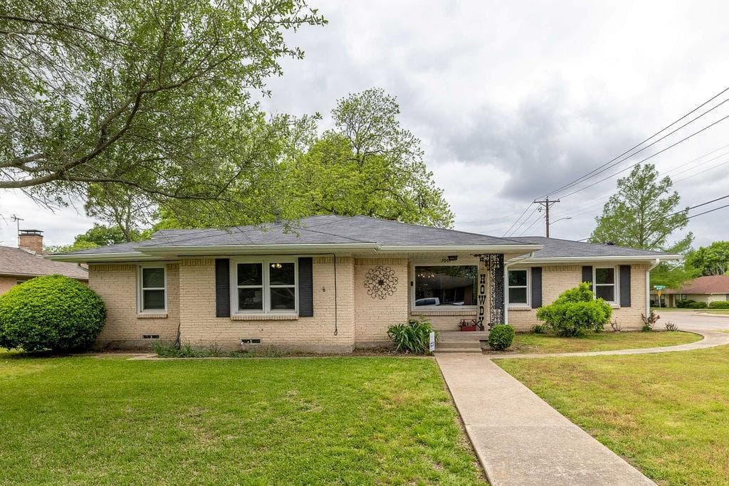 1001 Norton Dr