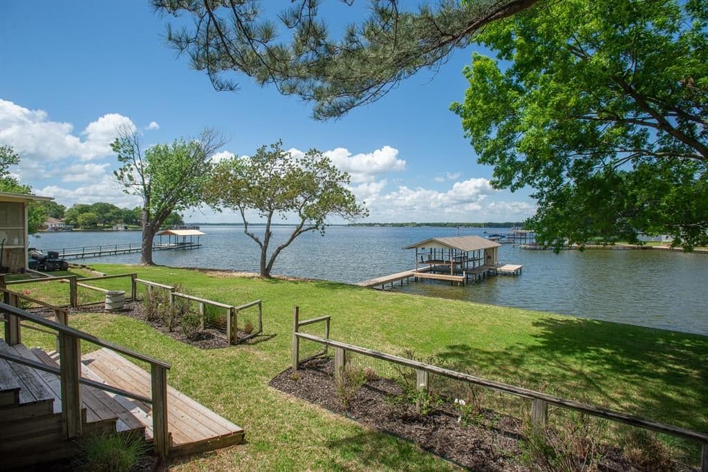 124 Bandera Cir