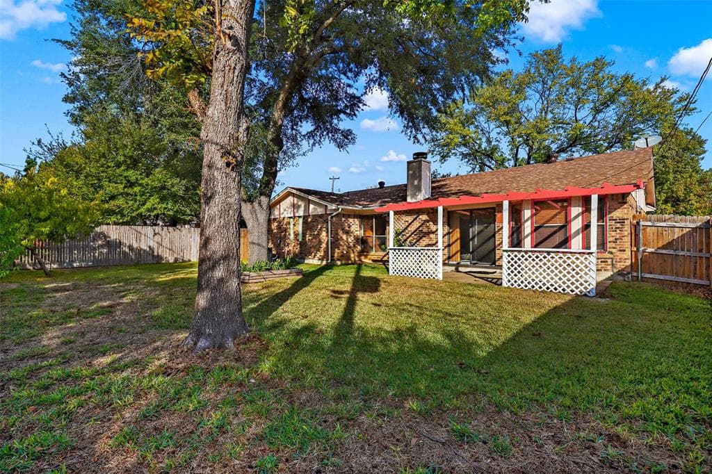 924 Lemontree Dr