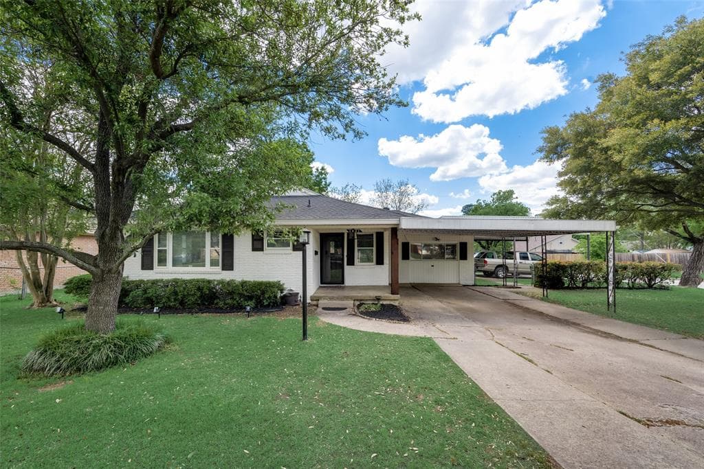 1621 Parkhaven Dr