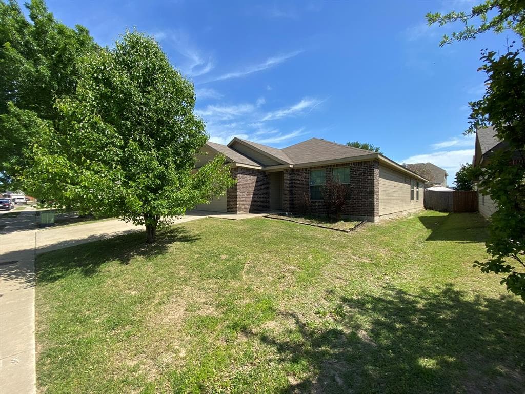 2836 Saint Bernard Dr