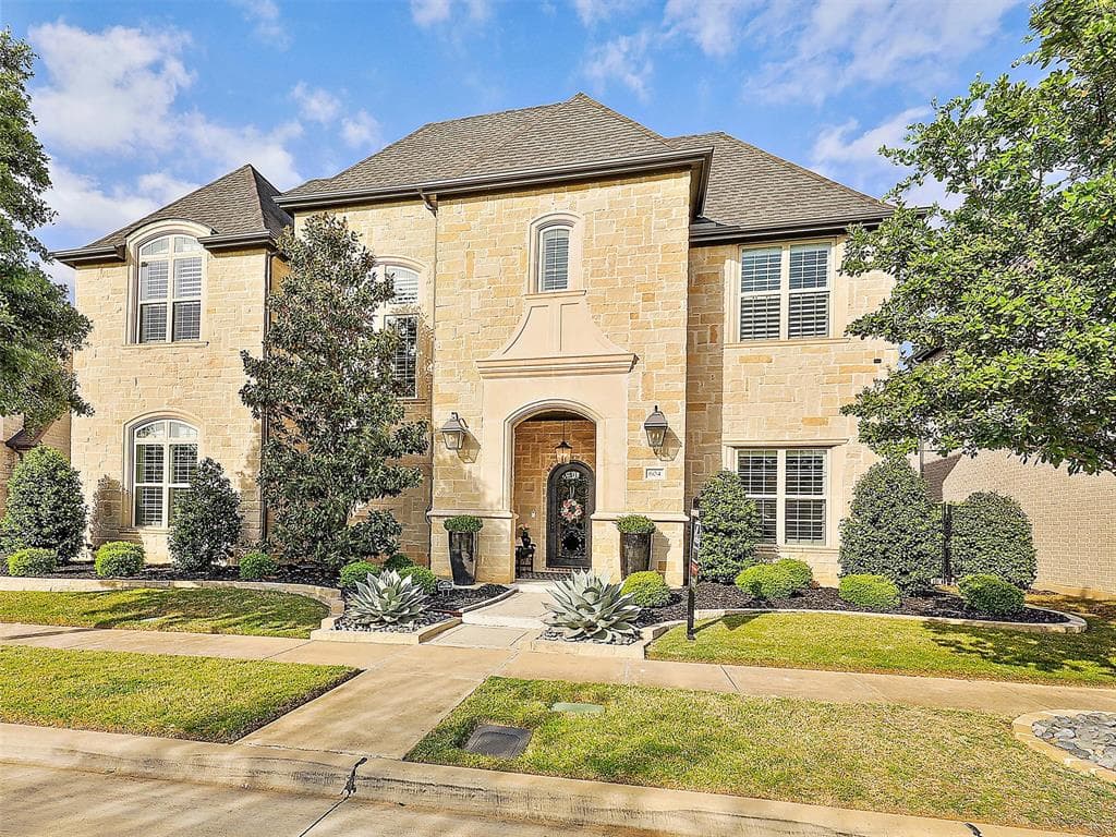 604 Orleans Dr