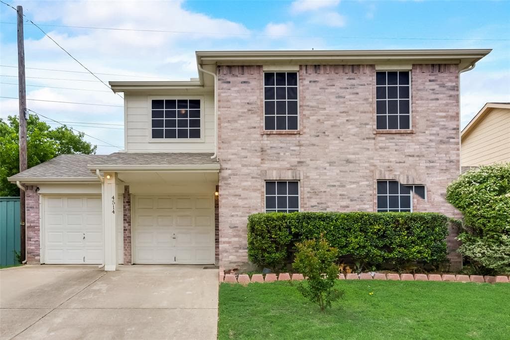 4514 Mar Vista Trl