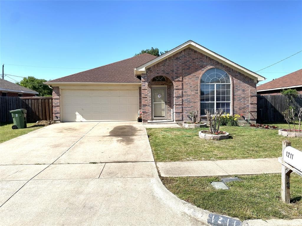 1211 Brookvalley Dr
