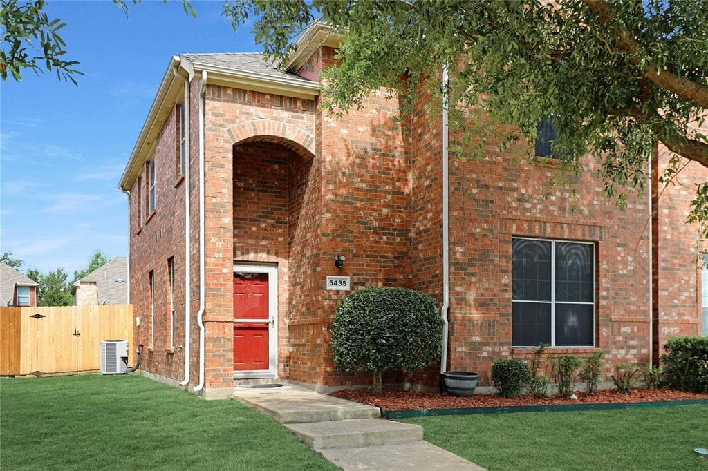 5435 Jacob Dr