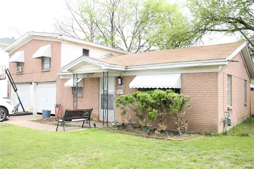 2905 Raton Dr