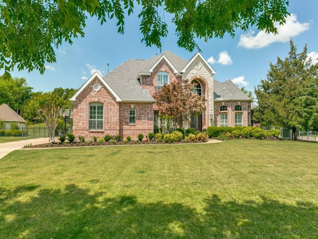 800 Deer Hollow Blvd