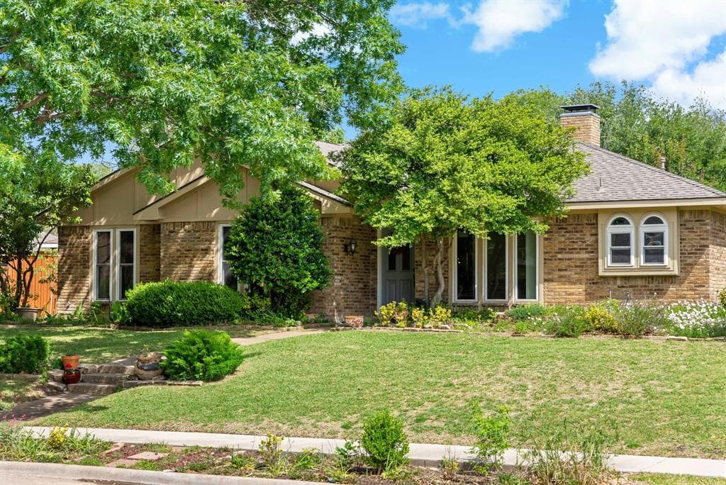 1717 Brazos Trl