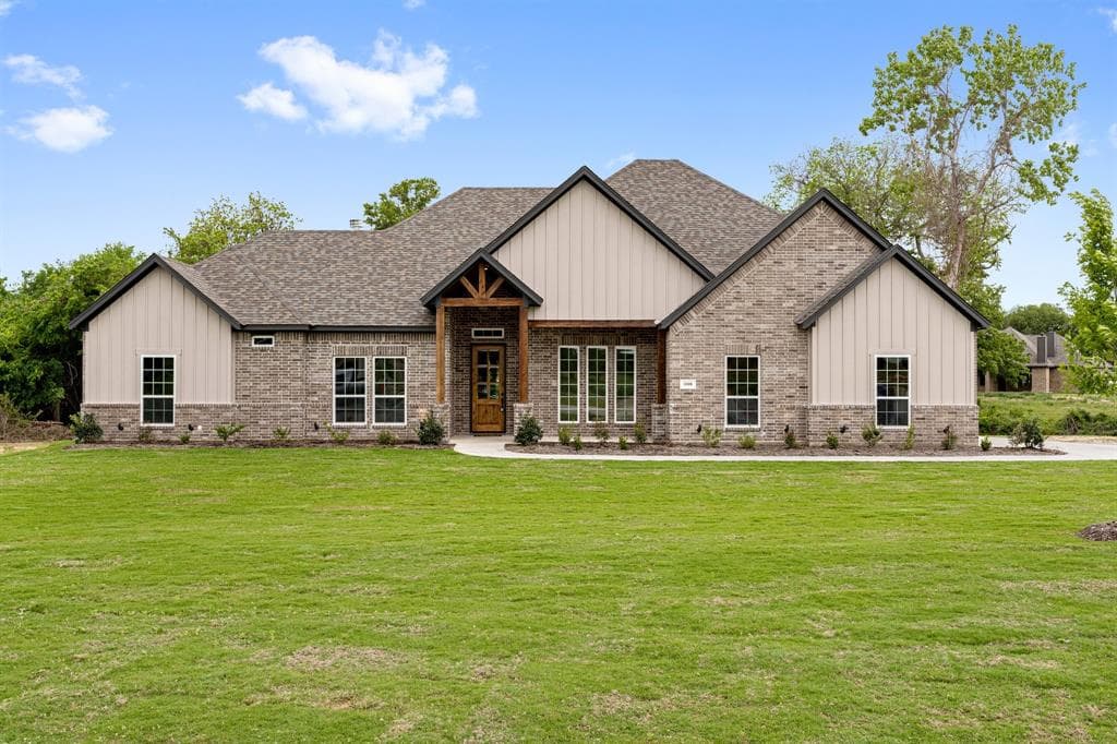1008 Hennesay Park