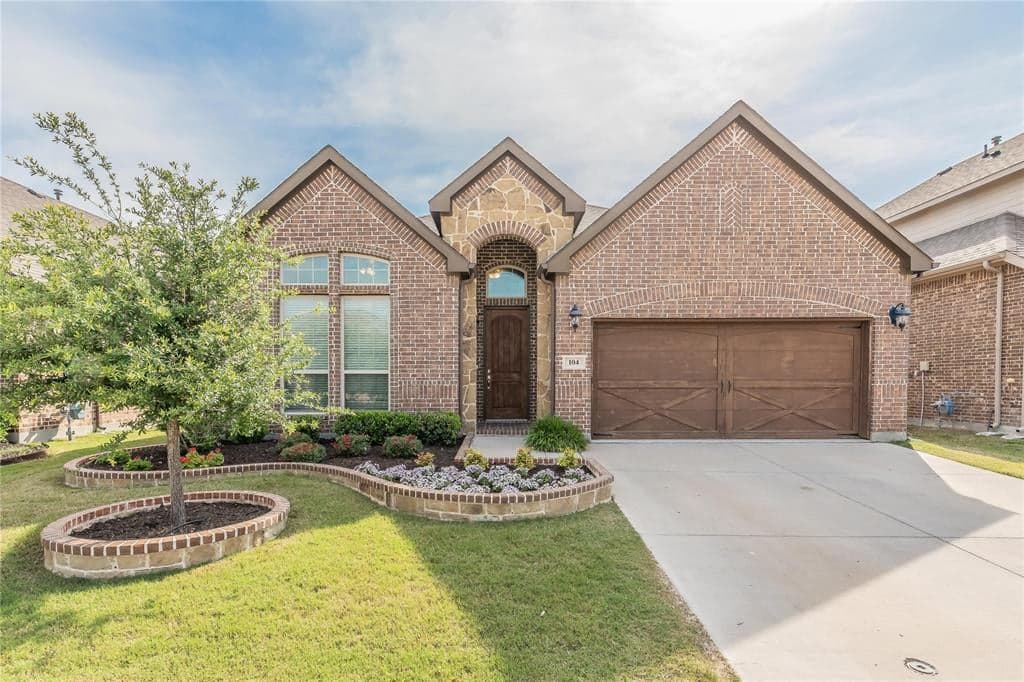 104 Gill Point Ln