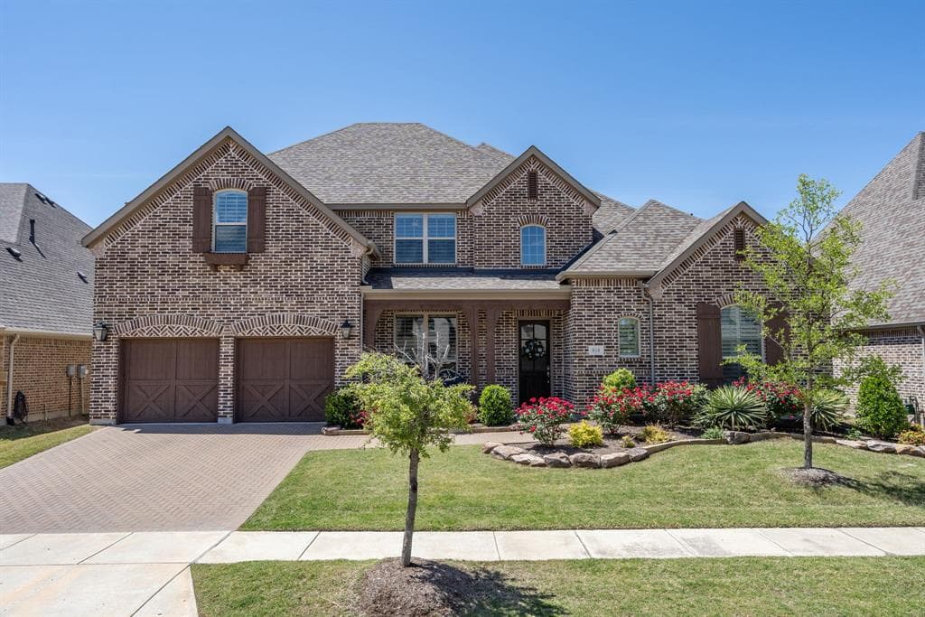 810 Clear Fork Dr