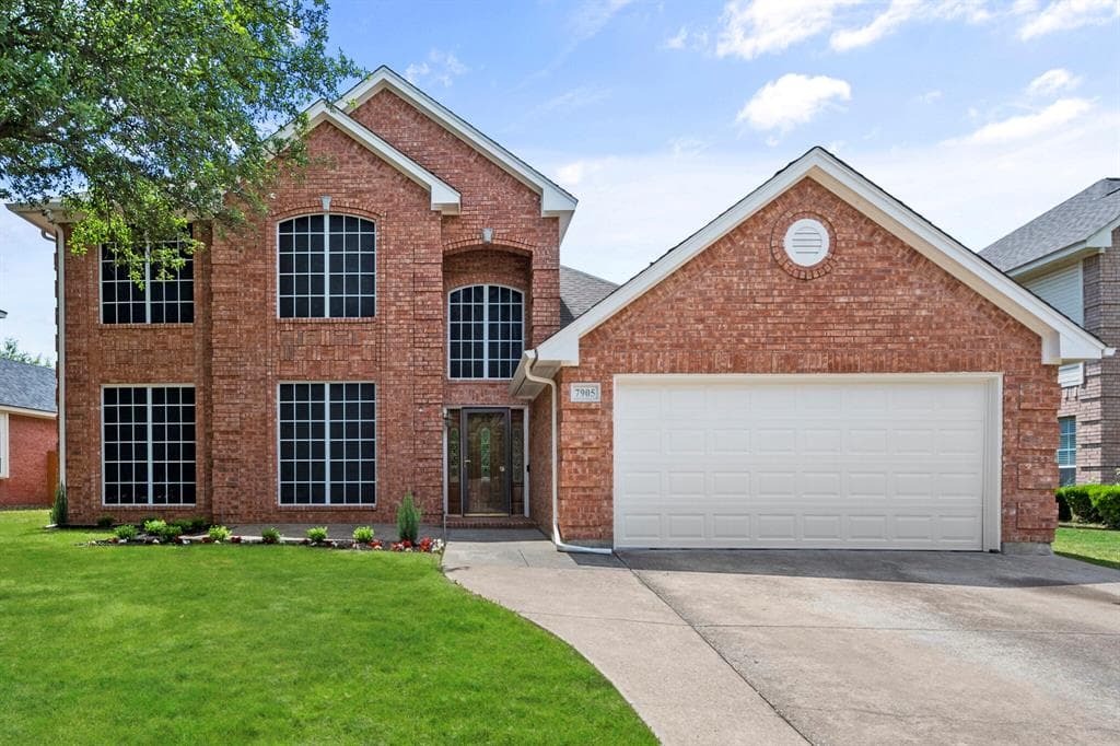 7905 Black Hills Ln