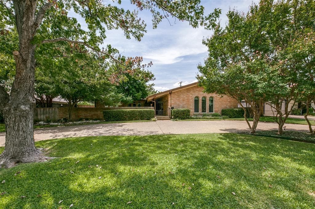 6312 Chesley Ln