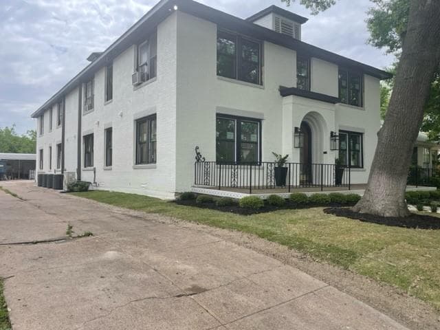 Gallery image 4