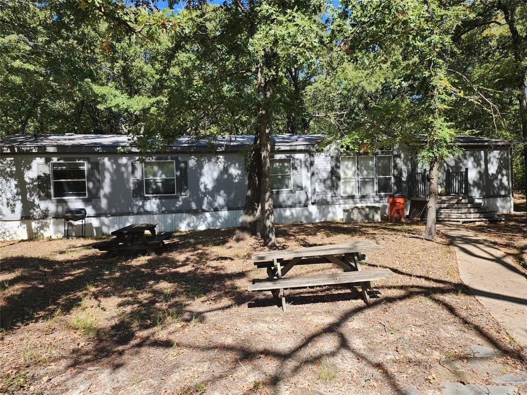 1290 Sandy Oaks Rd