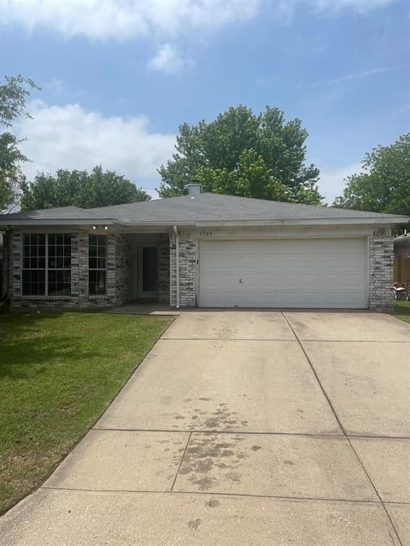 5709 Heatherglen Ter