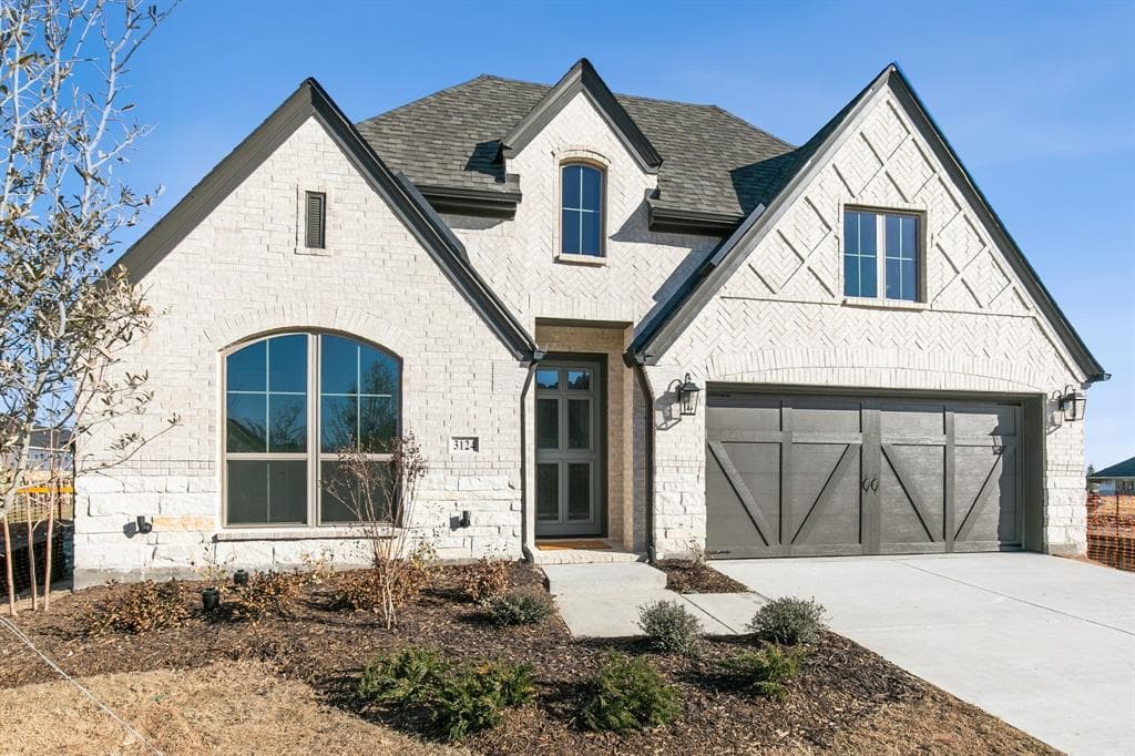 3124 Colt Ln