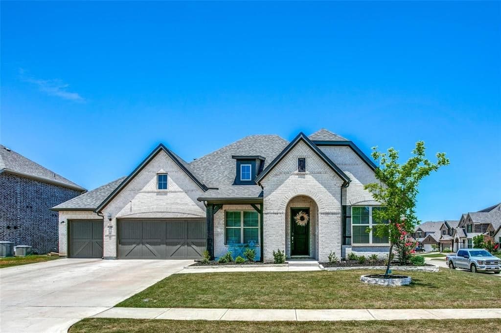 330 Kellan Ct