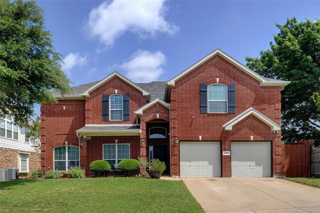 5200 Meadowland Dr