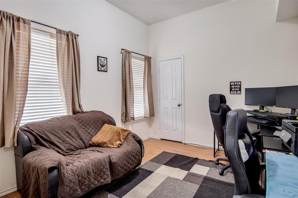 Gallery image 4