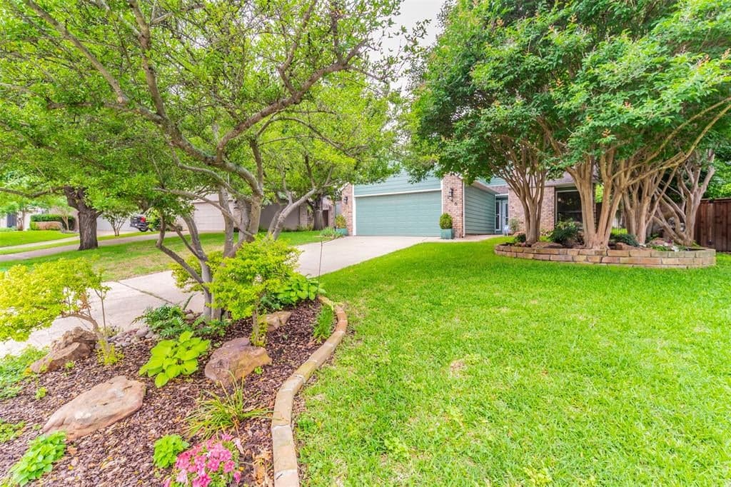 240 Casa Blanca Ave