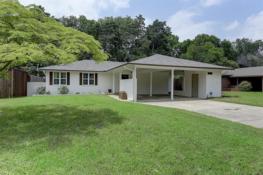 9829 Coldwater Cir